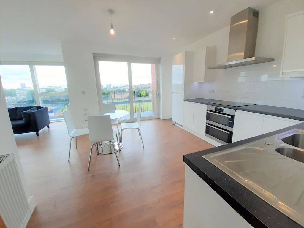 Property photo 3 of 7 Photo 4