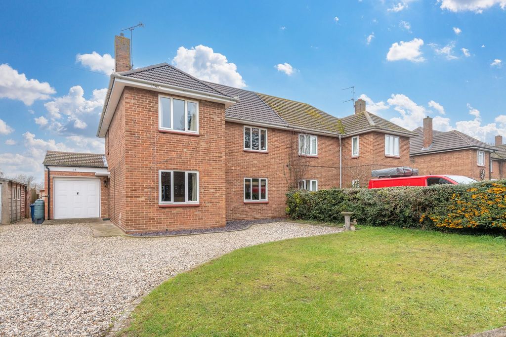 Property photo 1 of 21