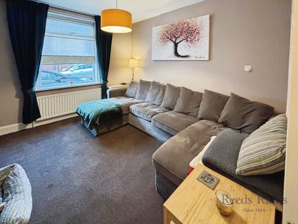 Property photo 2 of 11 Picture No. 17