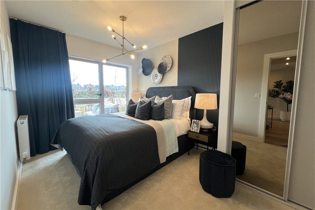 Additional image 5 of 2 bed flat for saleReading, Berkshire RG2