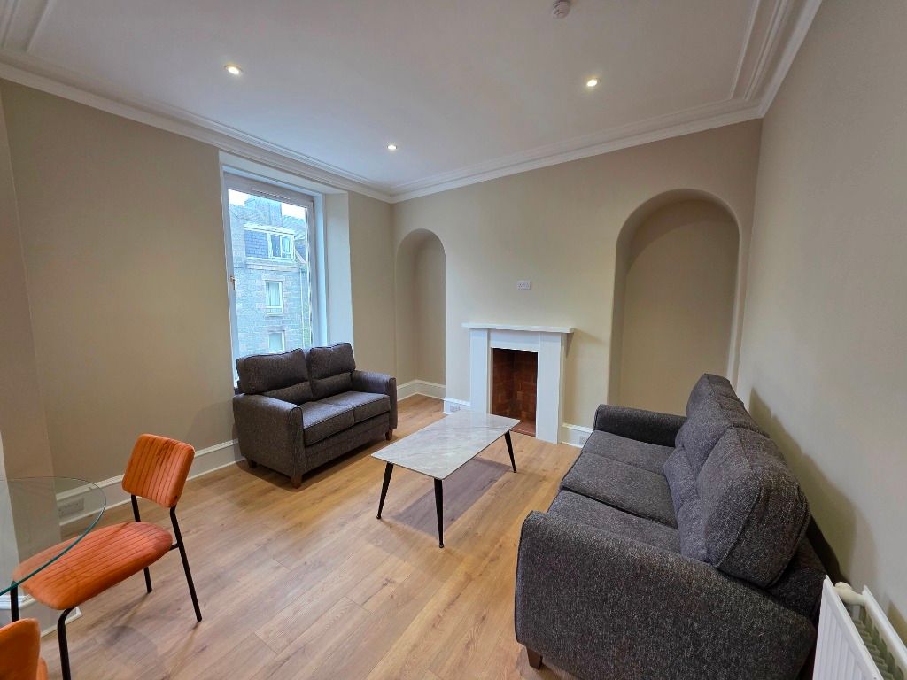 Property photo 3 of 10 Photo 3