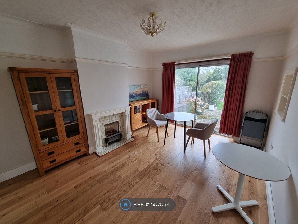 Property photo 3 of 21