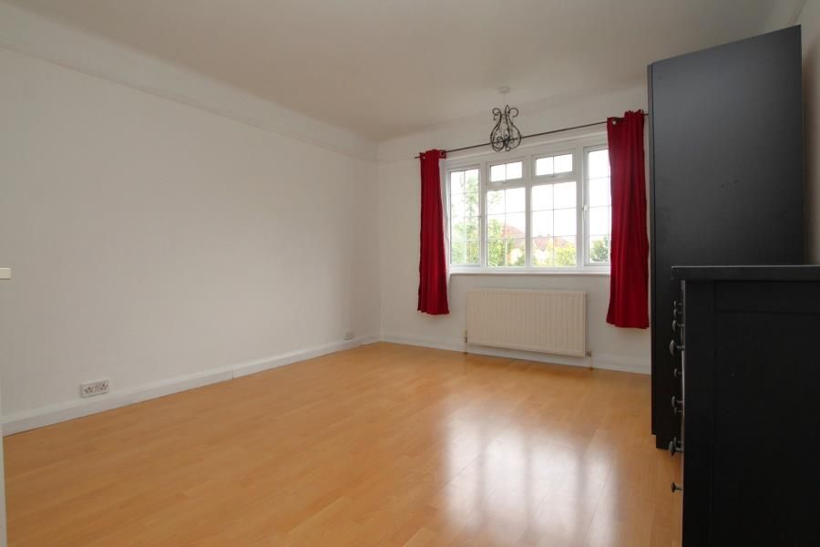 Property photo 3 of 9