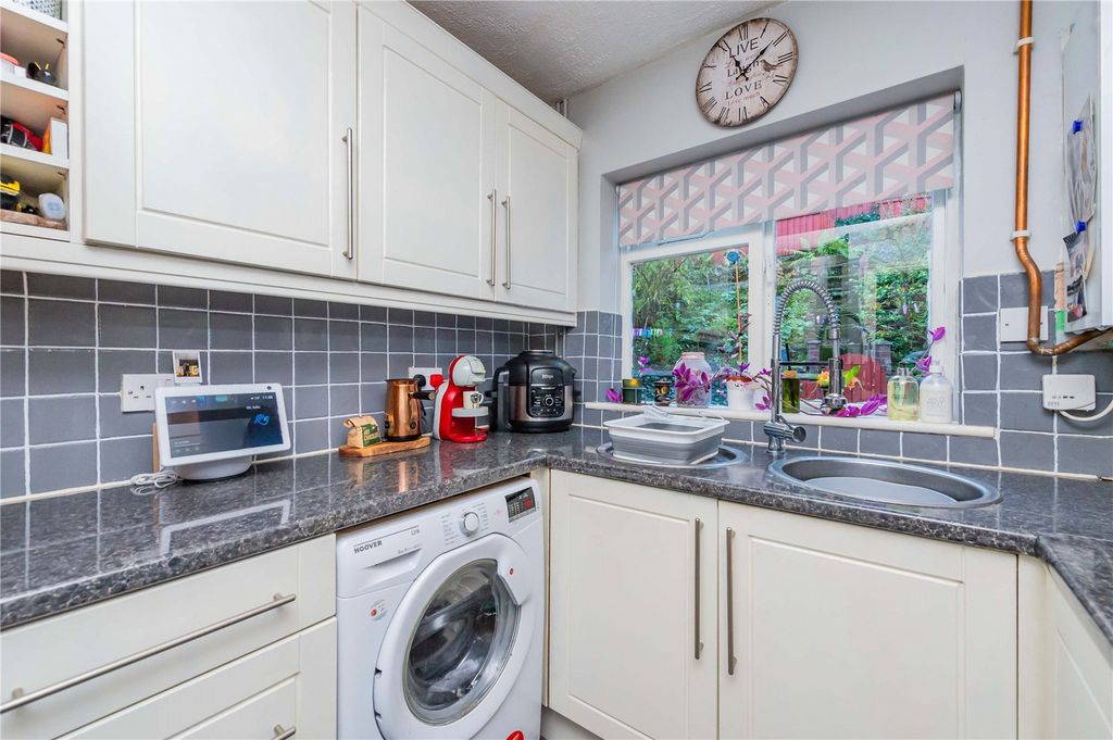 Property photo 3 of 27 Picture No. 21