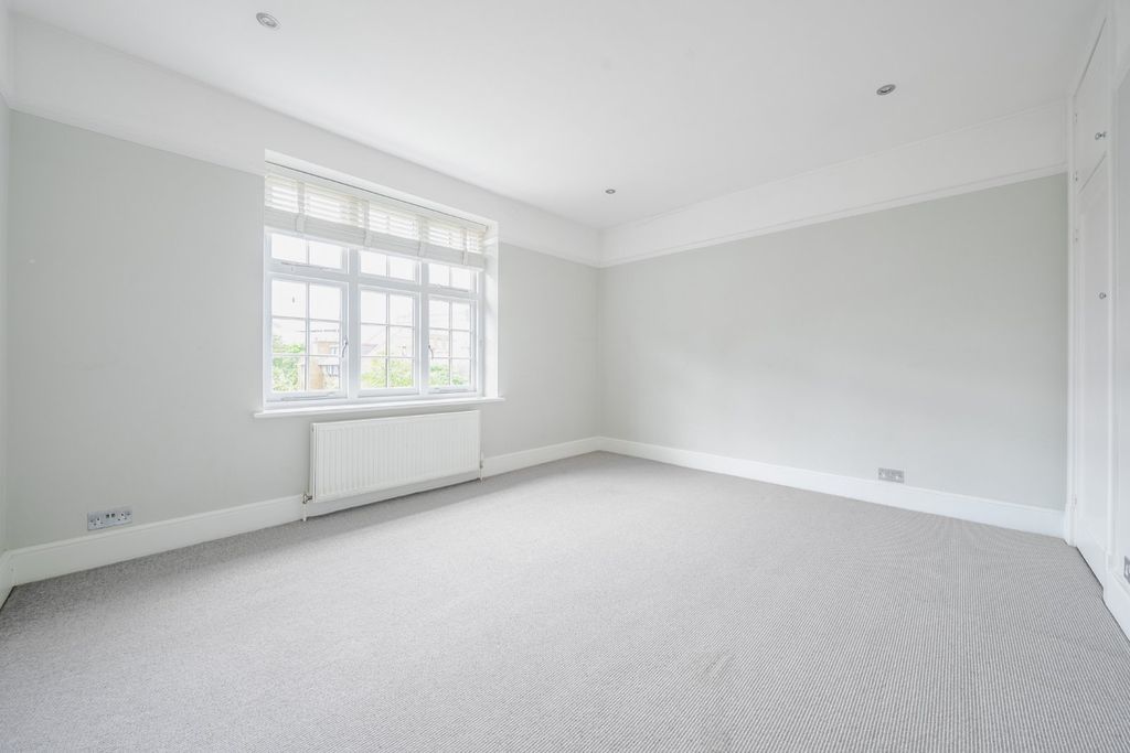 Property photo 3 of 10 Picture No. 16