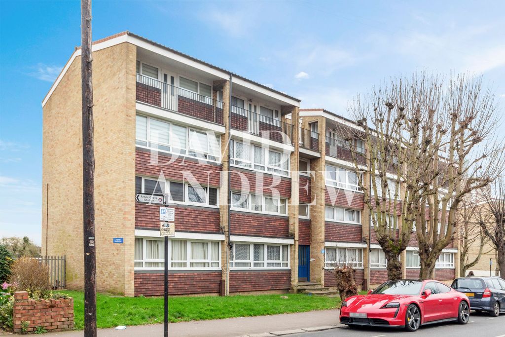 Property photo 2 of 12