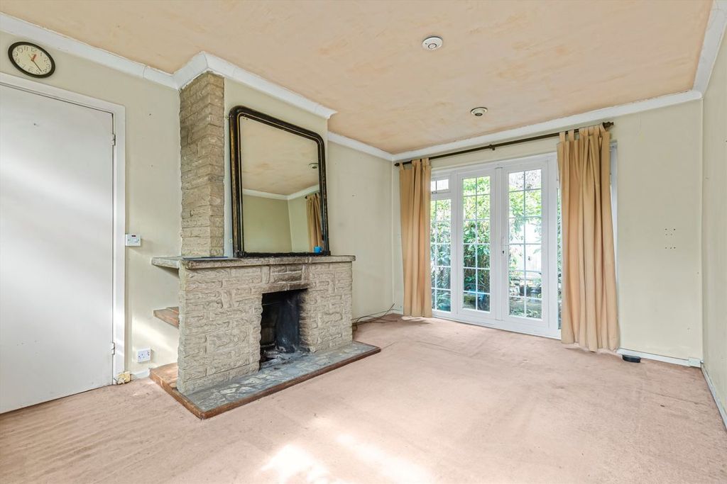 Property photo 2 of 5