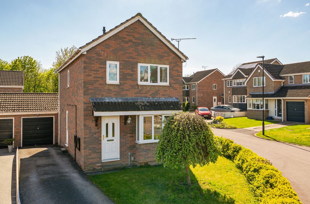 Property photo 1 of 20 1450249-1-69E77Ff...