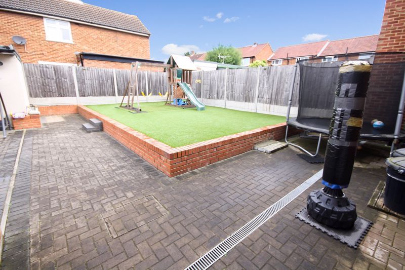 Property photo 2 of 12 Photo 13