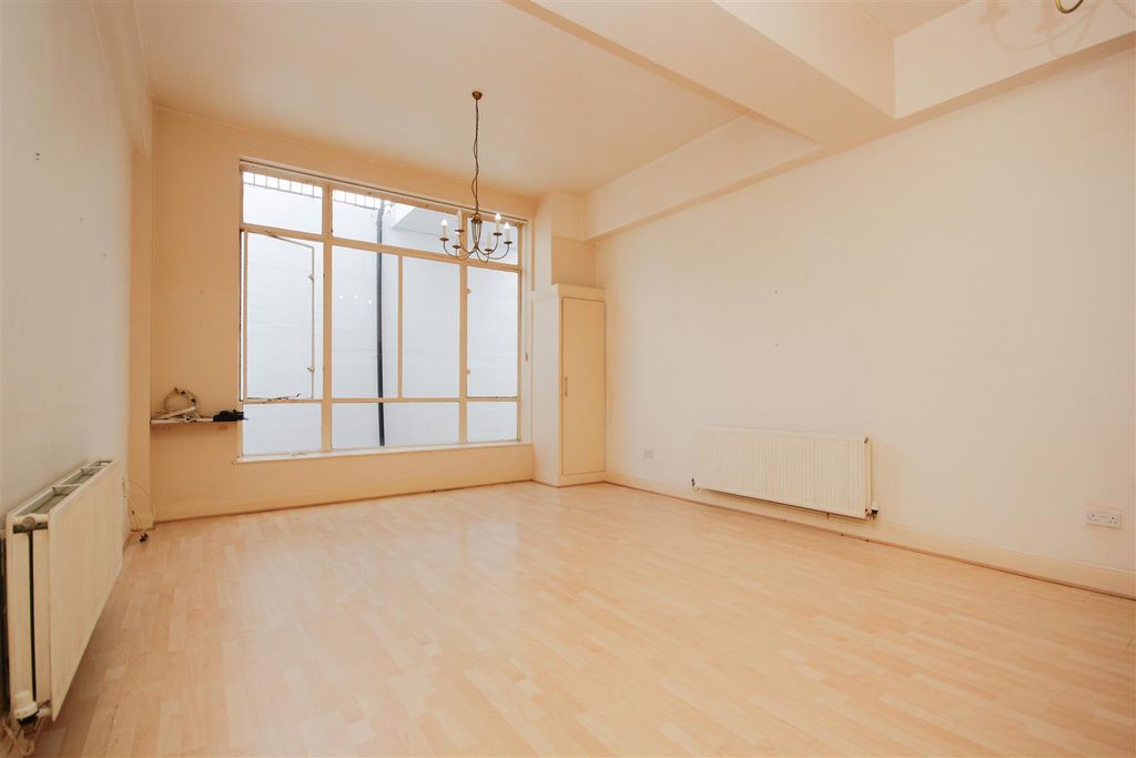 Property photo 3 of 13 Lounge Dining Room.Jpg