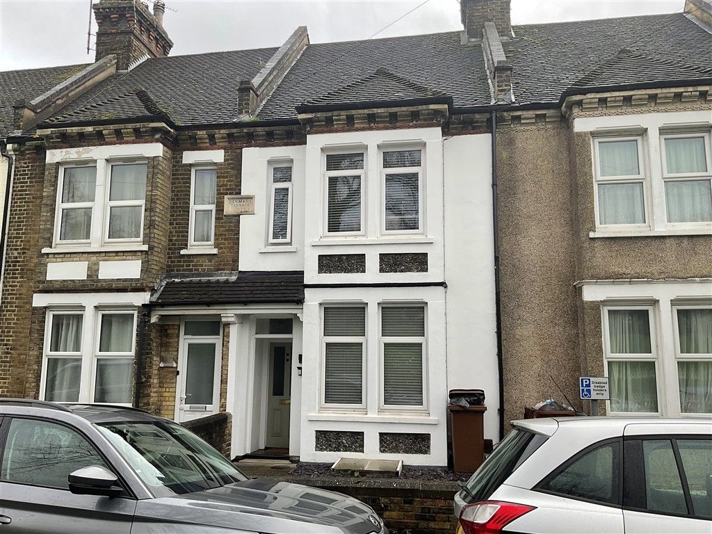 Property photo 1 of 2 Front