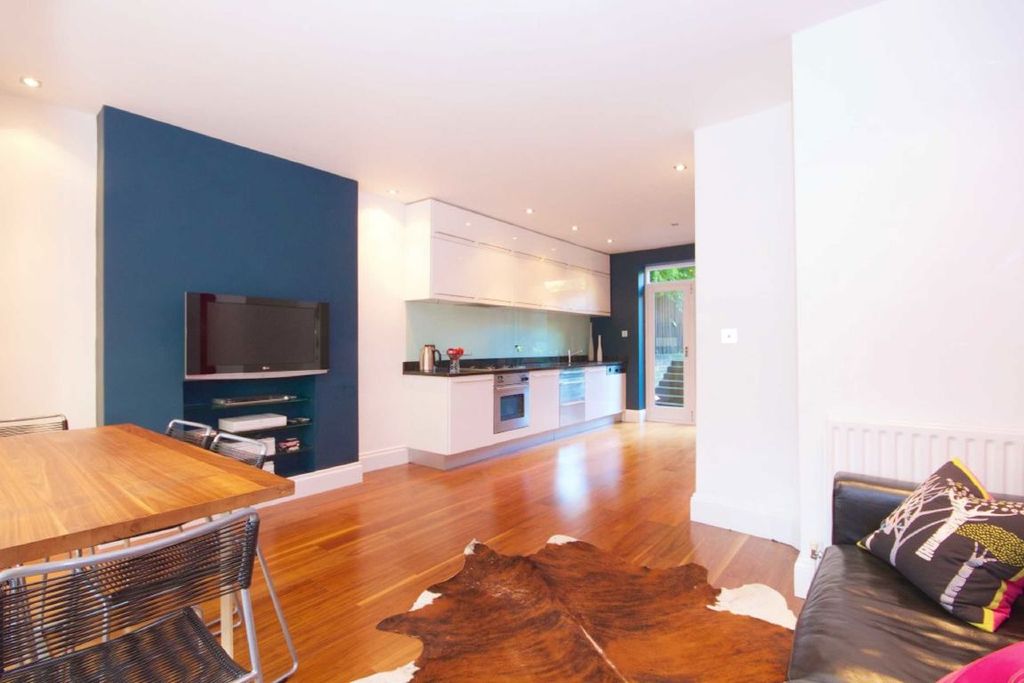 Property photo 2 of 5