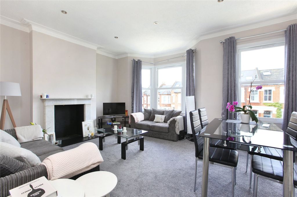 Property photo 1 of 9