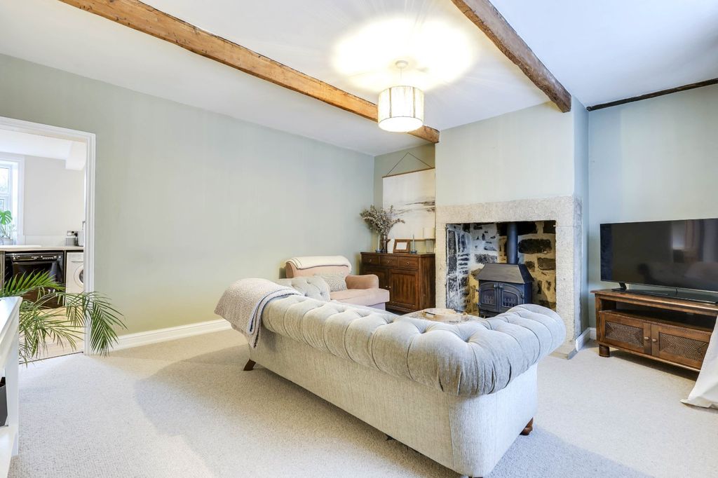 Property photo 3 of 12 Picture No. 11