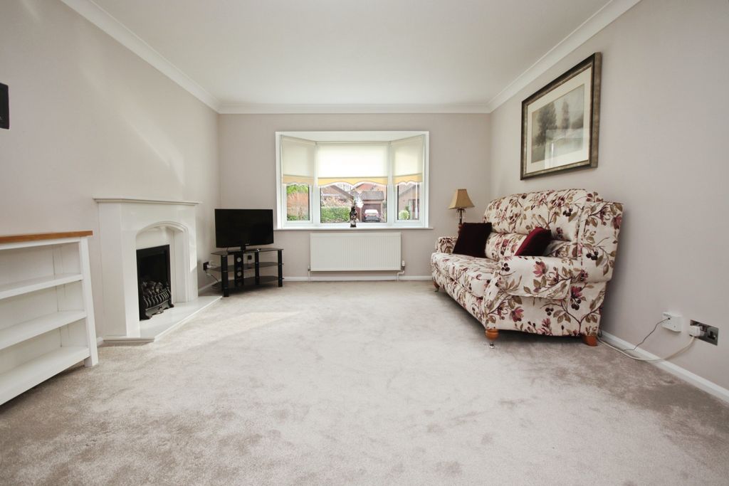 Property photo 3 of 16