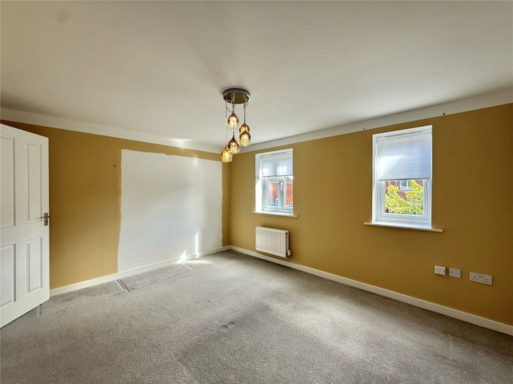Property photo 3 of 14 Picture No. 11
