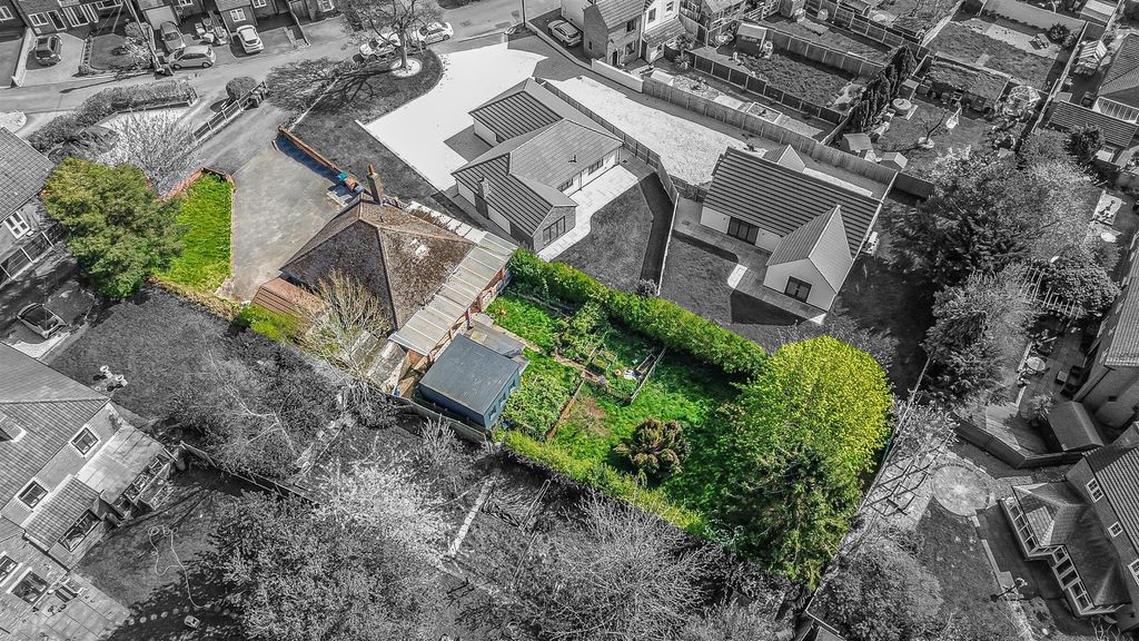 Property photo 2 of 26 The Croft, Rose Tree Lane, Newhall (31).Jpg