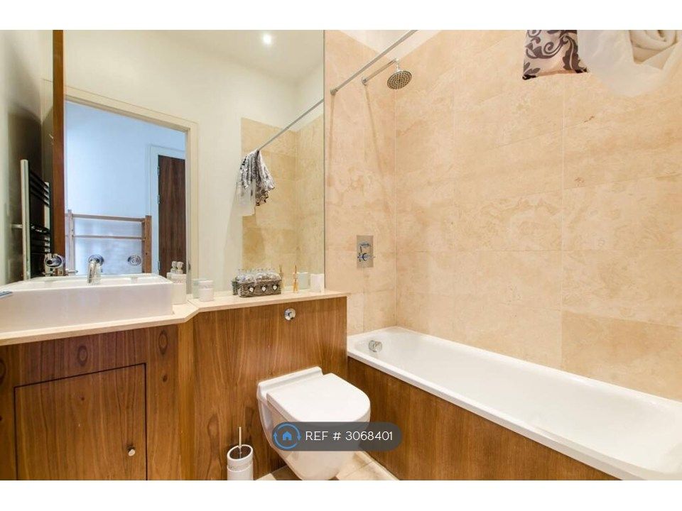 Property photo 3 of 10 Main Bathroom
