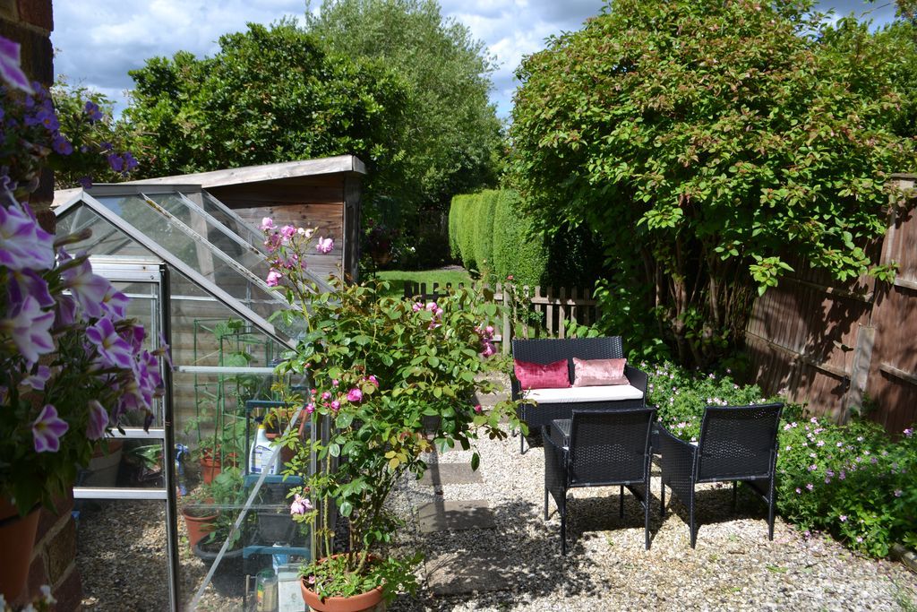 Property photo 1 of 13 Front Of Garden