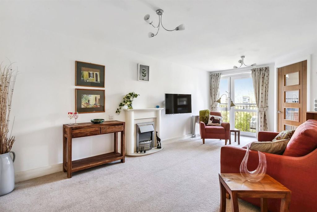 Property photo 1 of 15 02-0d770006-B66B-4F88-A4E7-9De0840F6Da5P3617199-Me