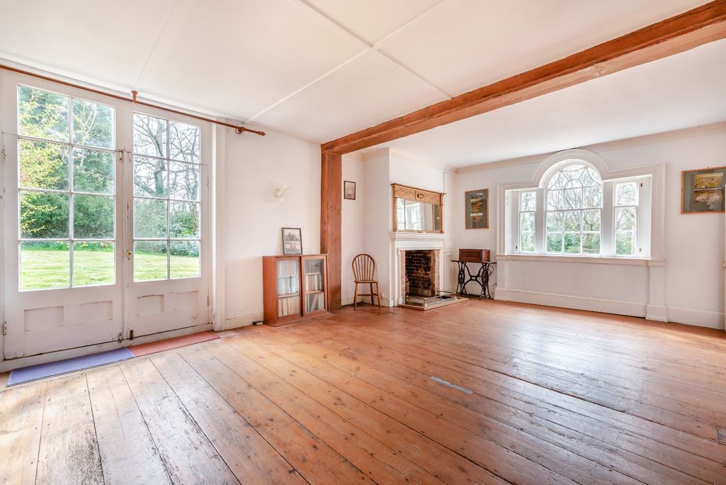 Property photo 3 of 11 Drawing Room