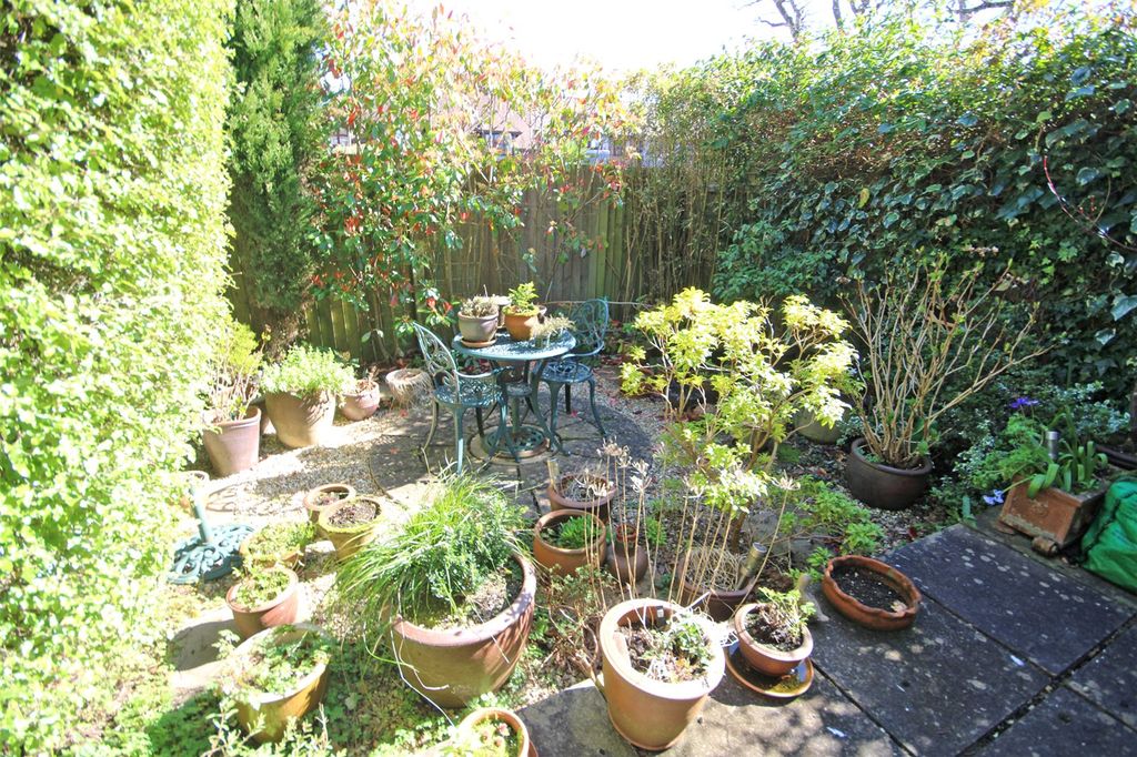 Property photo 2 of 18 Picture No. 14