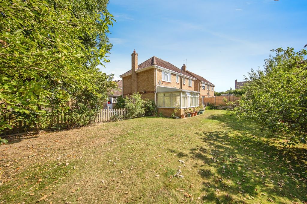 Property photo 2 of 19