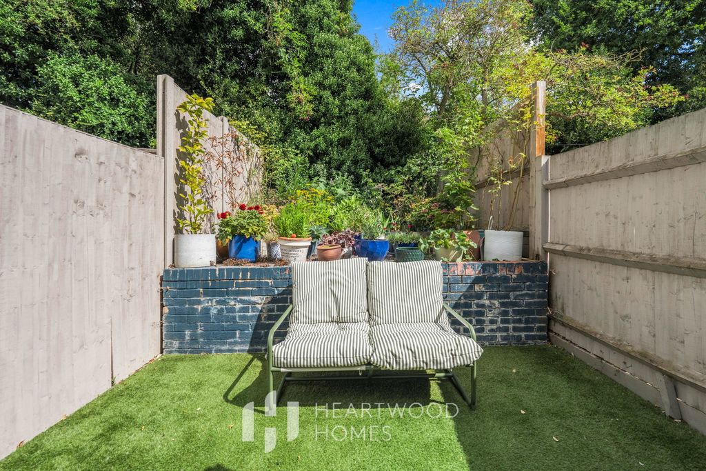 Property photo 3 of 16