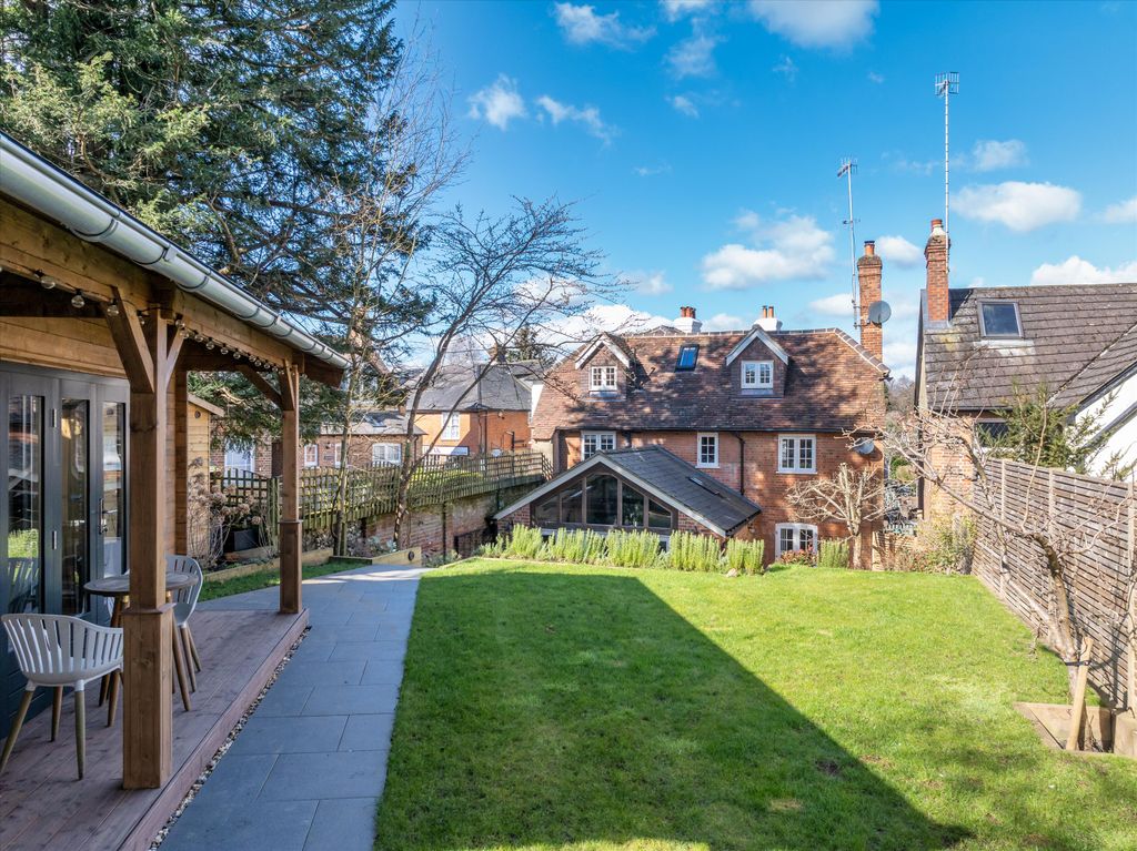 Property photo 2 of 23 Image