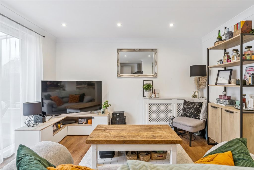 Property photo 3 of 20 Dsc03802-457339144105c516ce2E21F9Dfe54547.Jpg