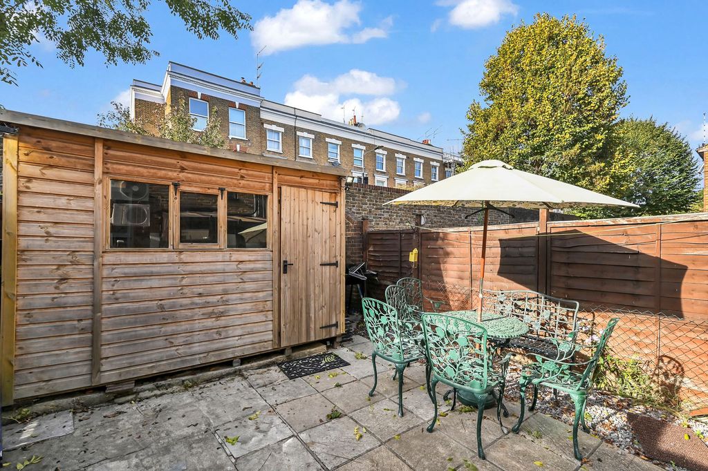 Property photo 2 of 15