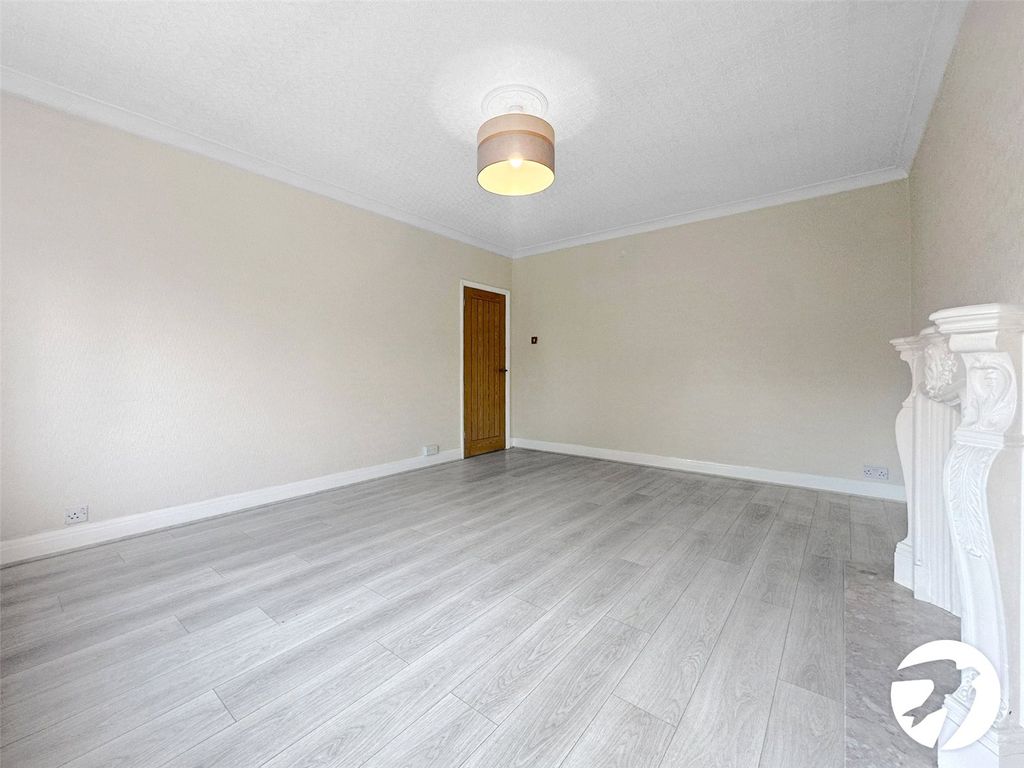 Property photo 3 of 17 Picture No. 14