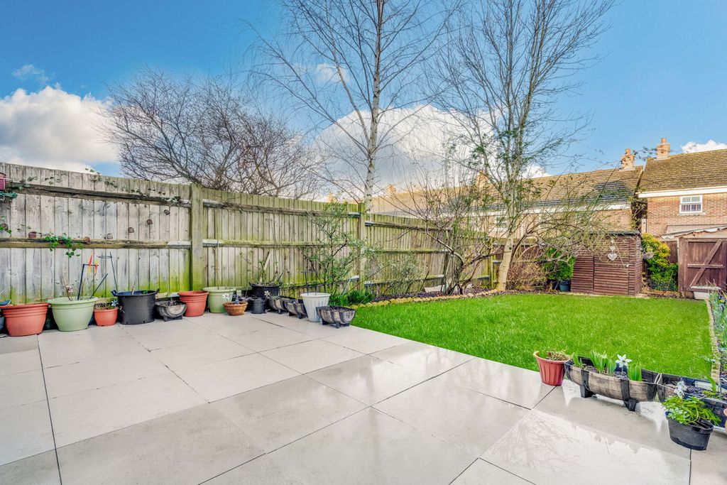 Property photo 3 of 20