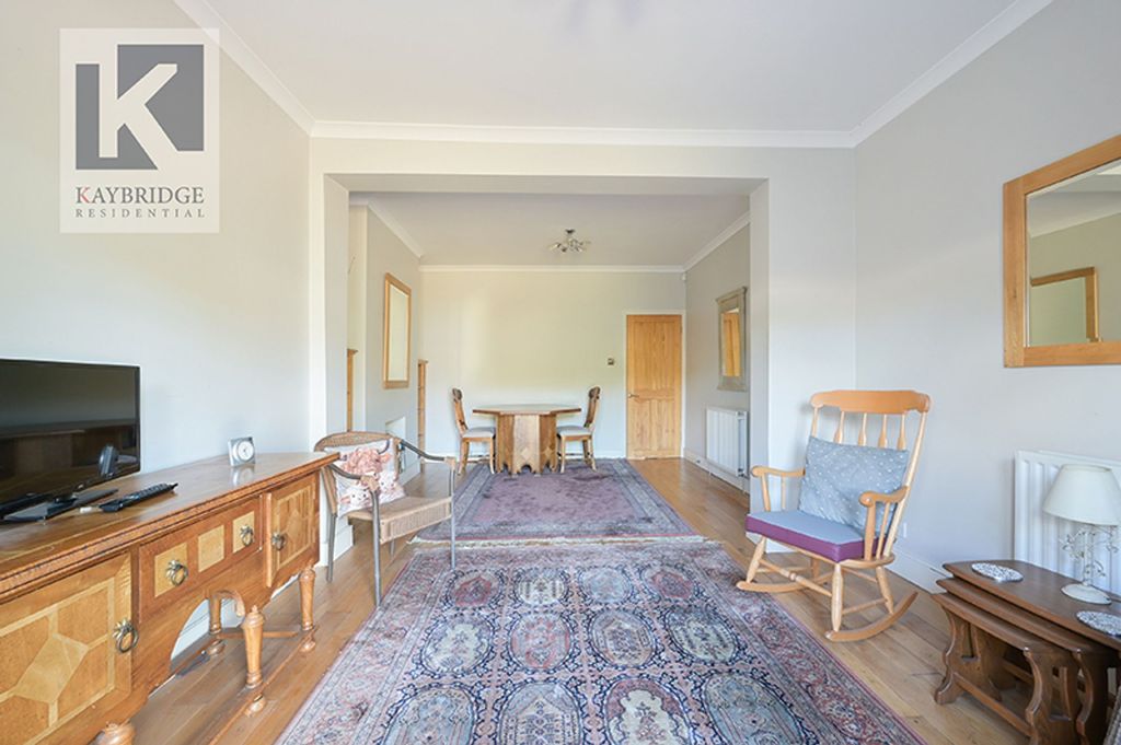 Property photo 2 of 12 Firswood Avenue, Epsom - Kt19 0Pr