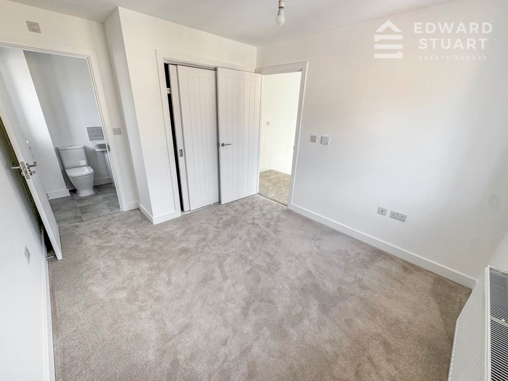 Property photo 3 of 12 Gallery