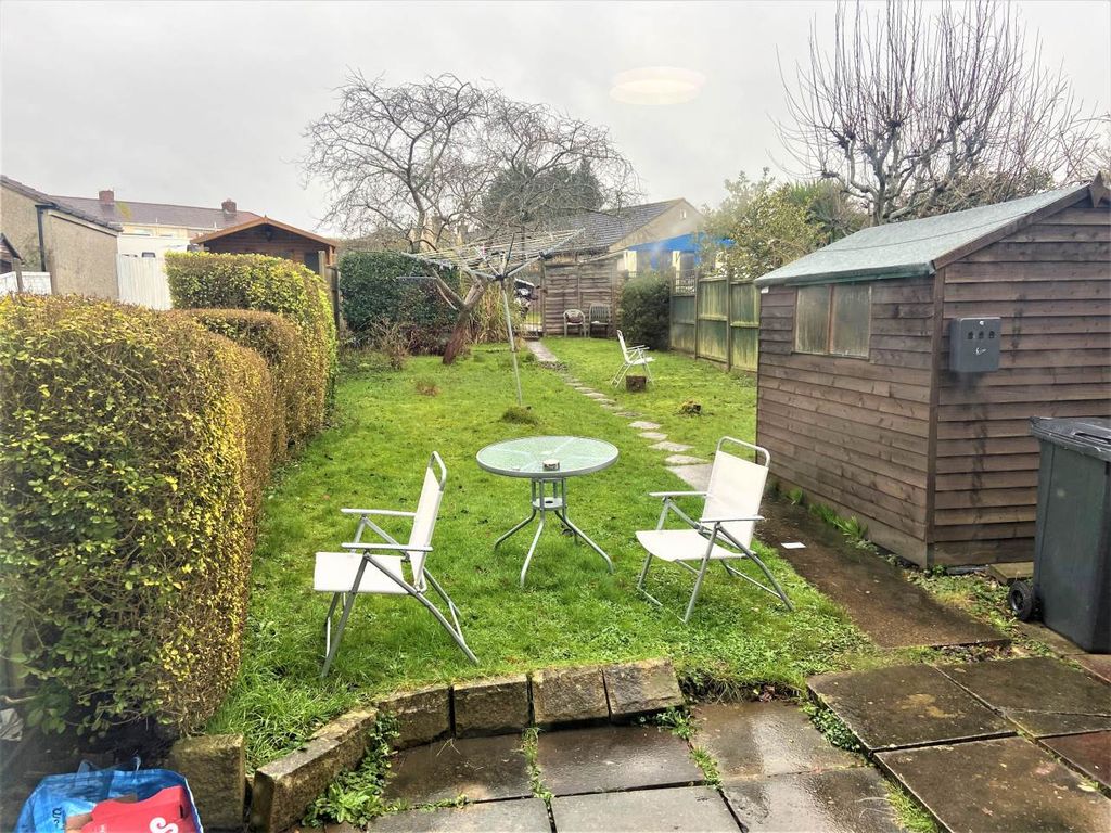 Property photo 2 of 7 Garden