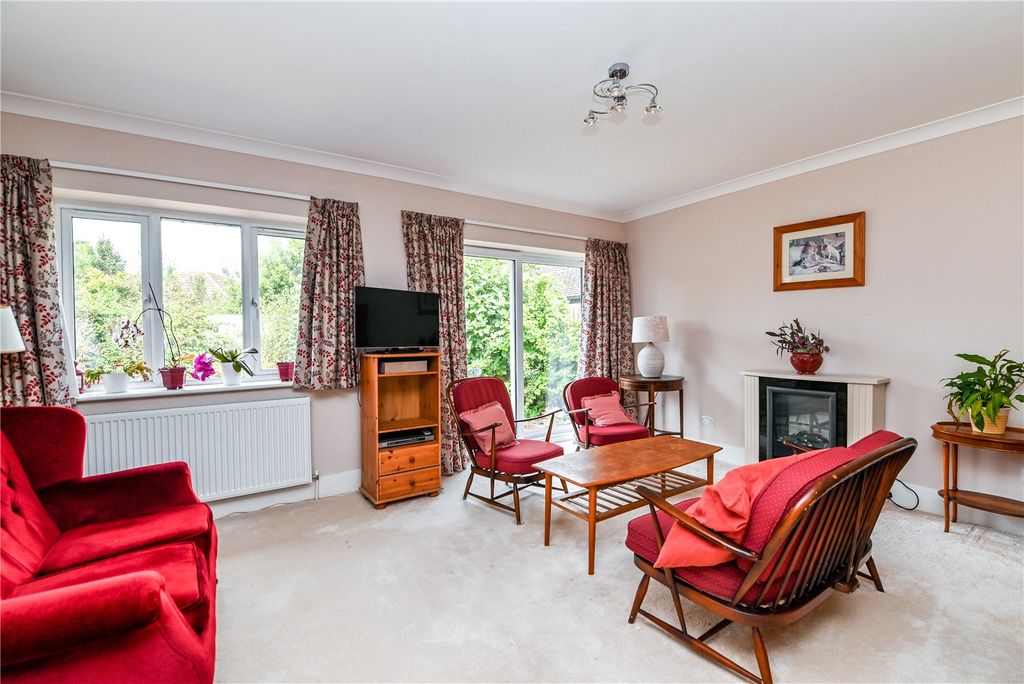 Property photo 3 of 15 Picture No. 05