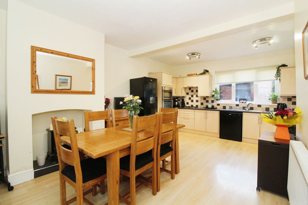 Property photo 1 of 28 Image