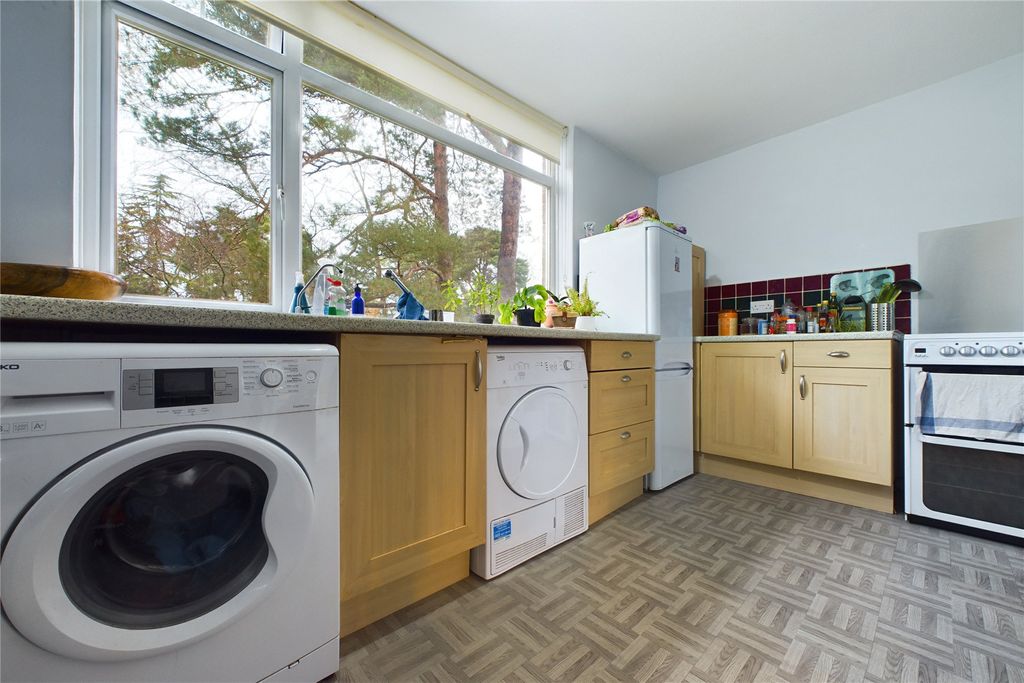 Property photo 3 of 8 Picture No. 19