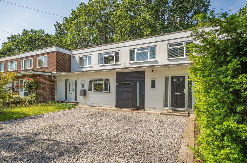 Property photo 1 of 13 1481117-32-6A3981...