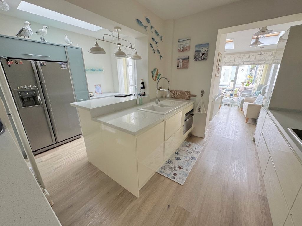 Property photo 3 of 30