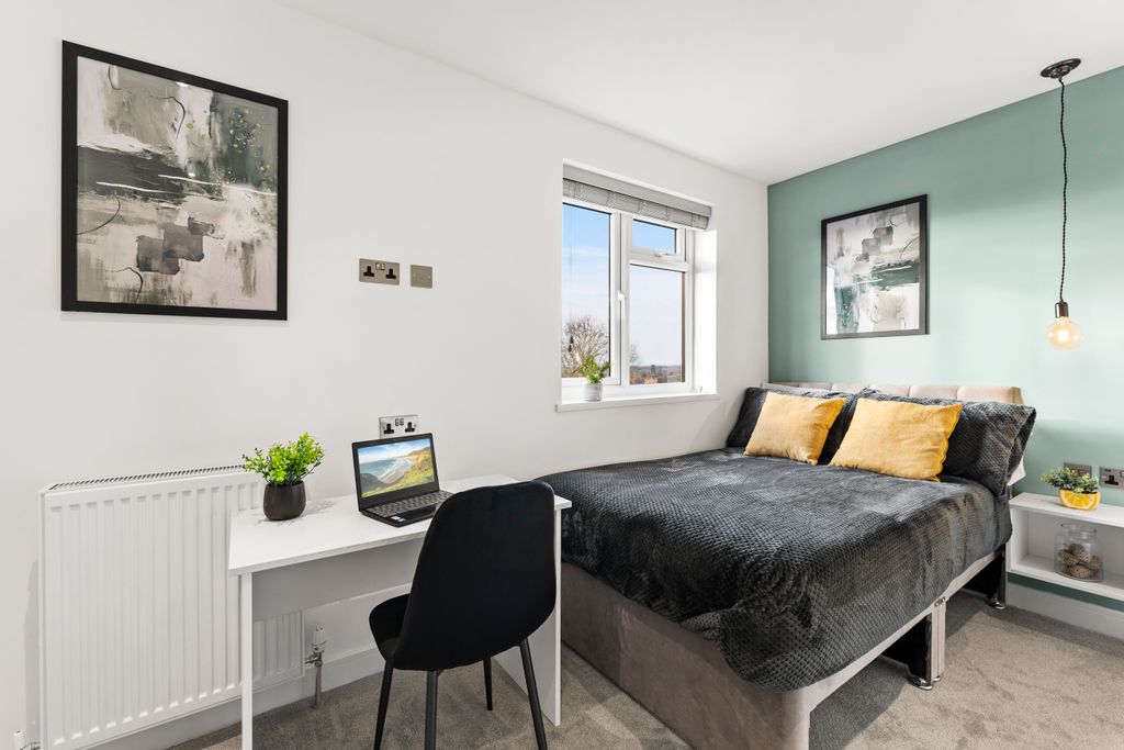 Property photo 2 of 8 A7309814