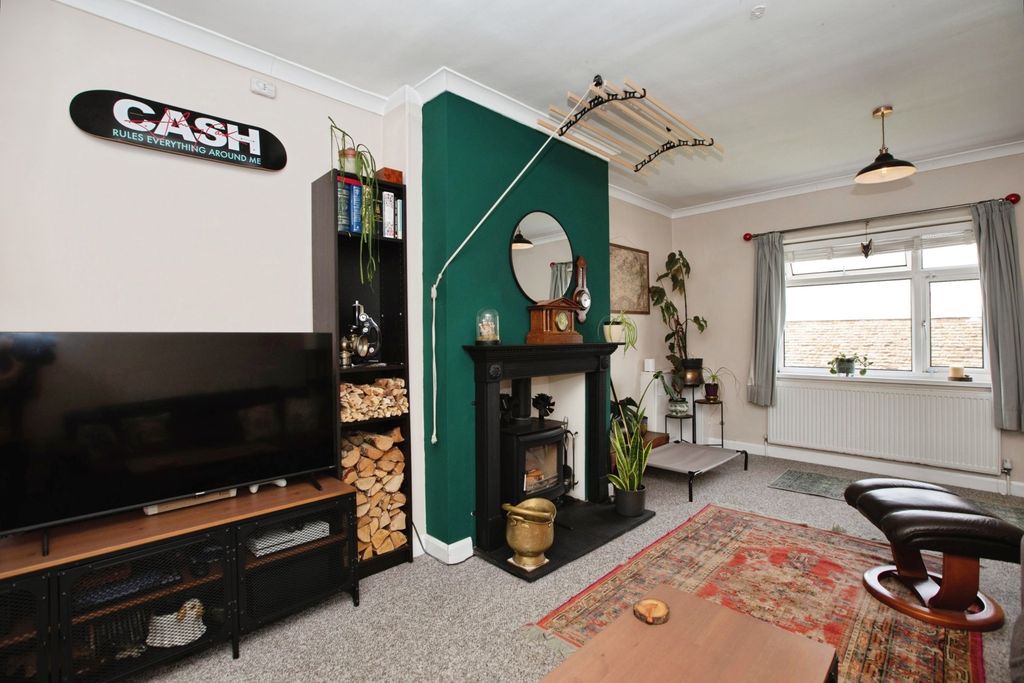 Property photo 2 of 18 Pbox-Img.Jpg