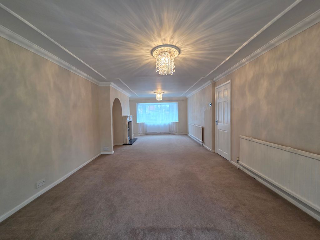 Property photo 3 of 14 Image