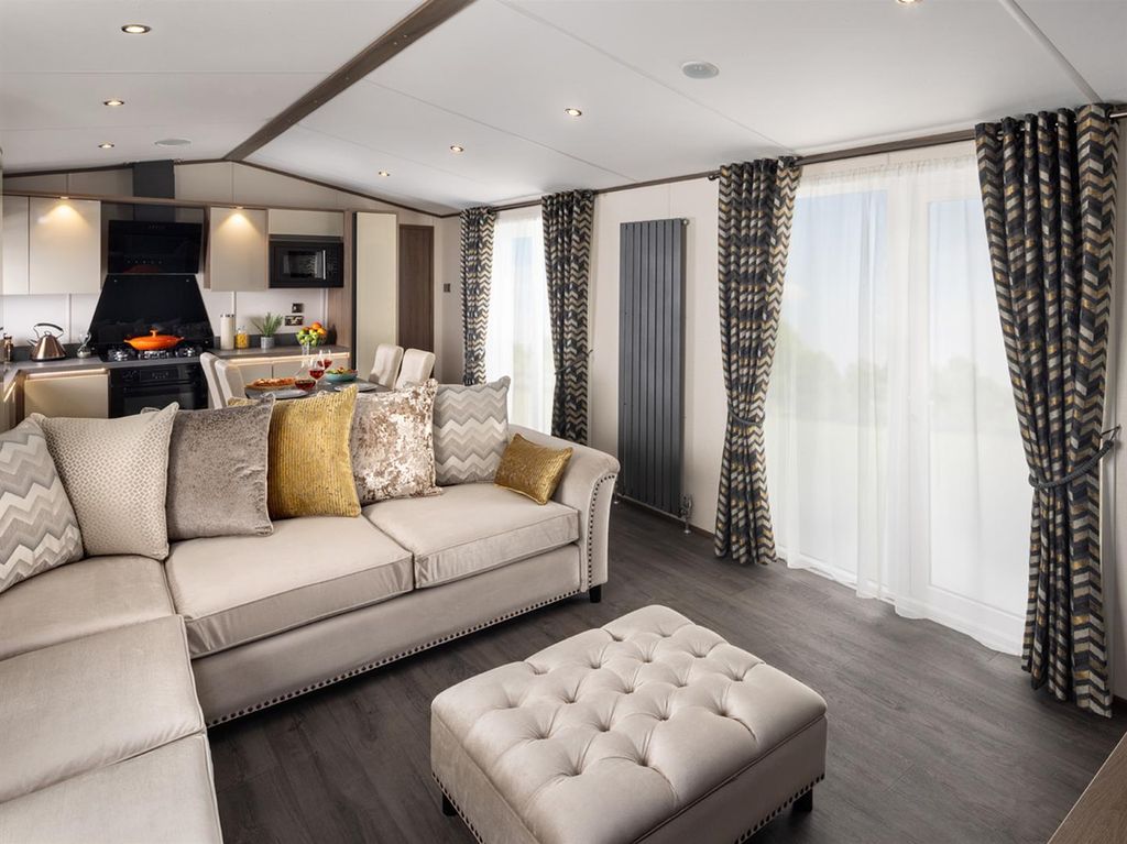 Property photo 1 of 12 Langham 5.Jpg