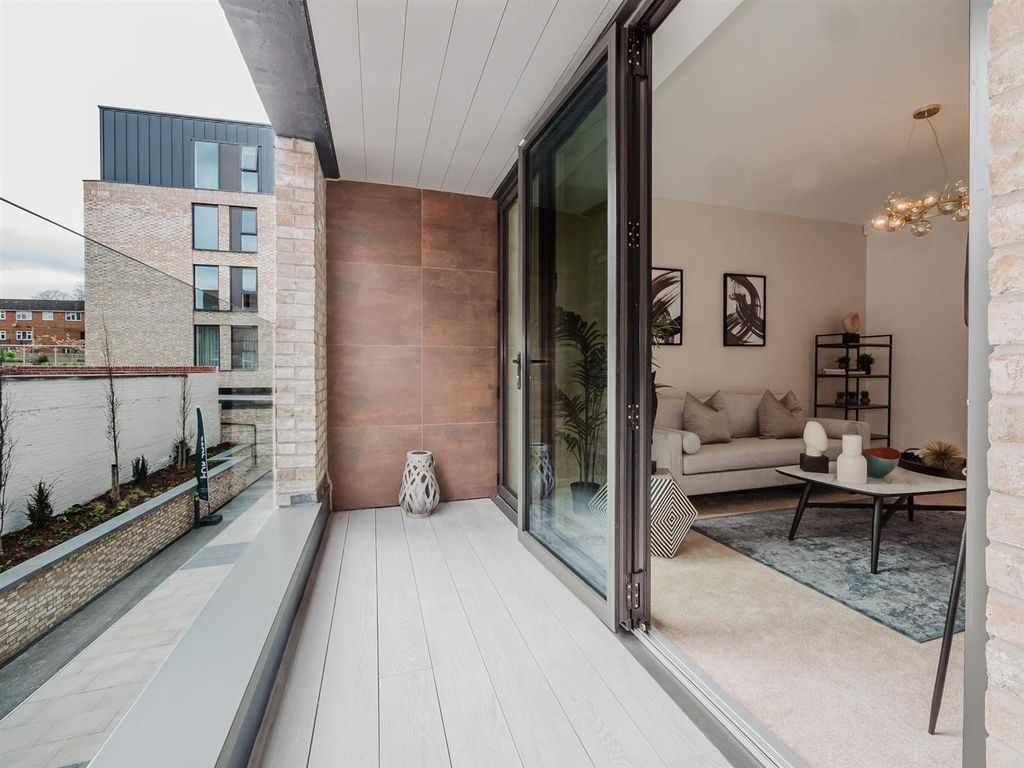 Property photo 3 of 13 Balc New.Jpg