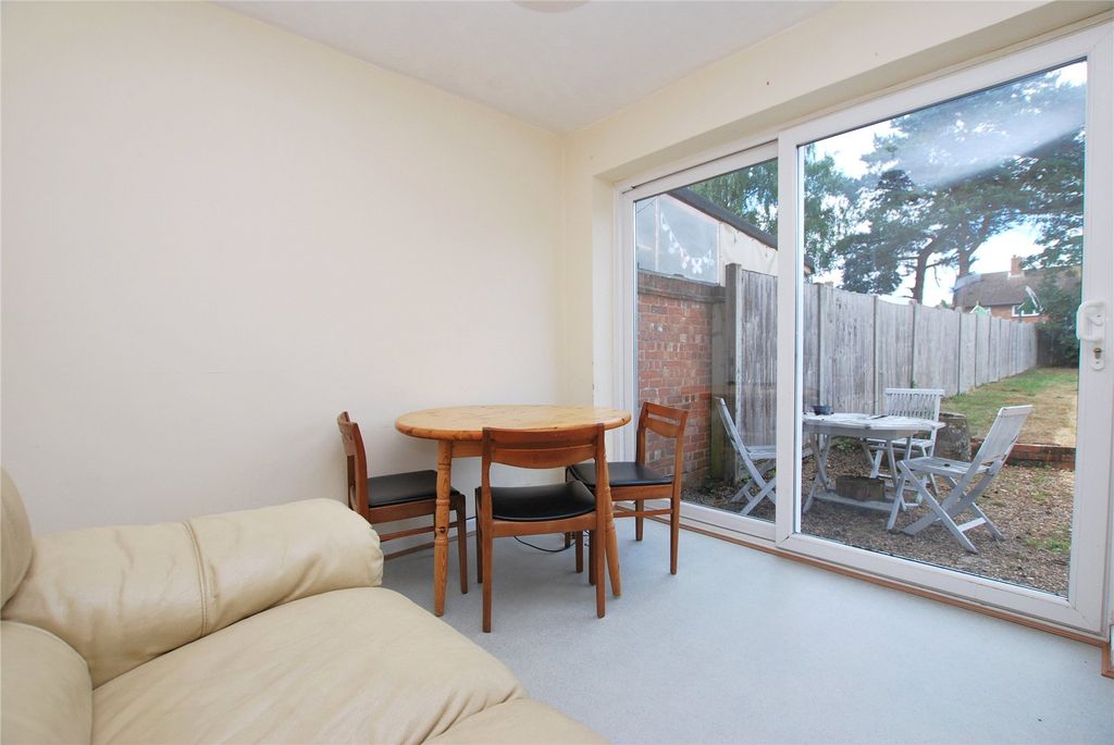 Property photo 3 of 9 Picture No. 12