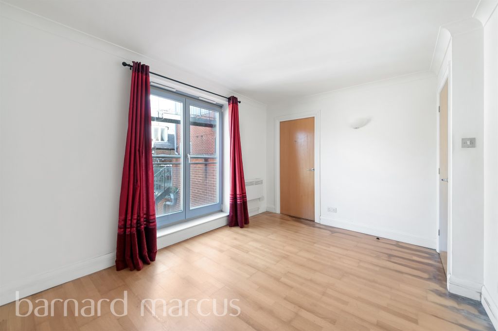 Property photo 2 of 7