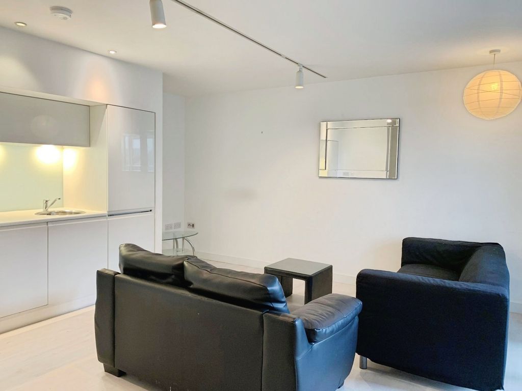 Property photo 2 of 9 Picture No. 12