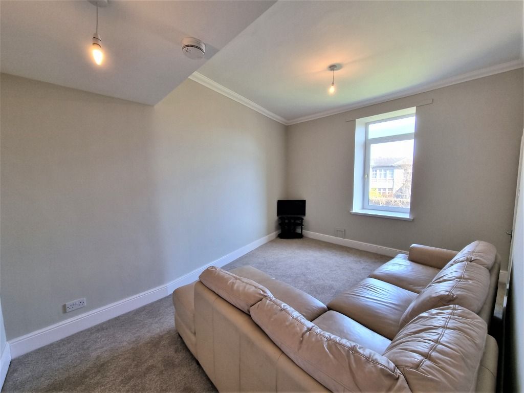 Property photo 2 of 12 Photo 2